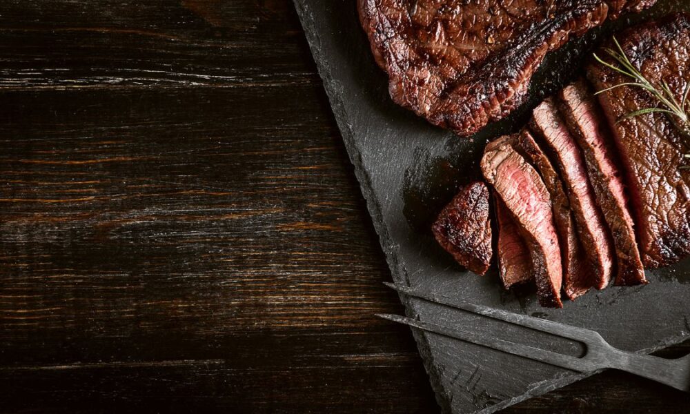 Los 5 mejores restaurantes de carne en A Coruña para celebrar la cena de empresa | Ulises Galicia