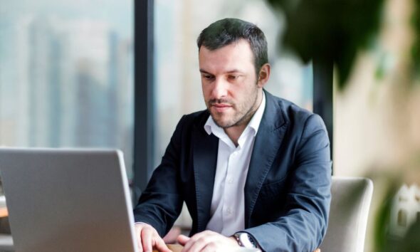 Galicia mantiene cinco ayudas a autónomos hasta septiembre | Ulises Galicia, noticias sobre economía, empresas, tecnología y marketing en Galicia
